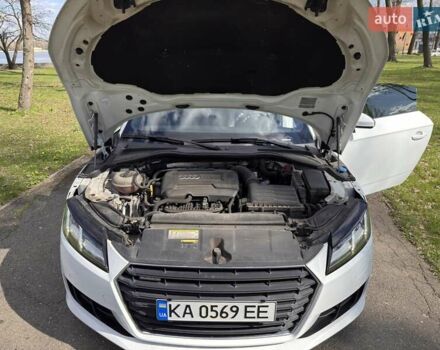 Білий Ауді TT, об'ємом двигуна 1.98 л та пробігом 119 тис. км за 26500 $, фото 10 на Automoto.ua