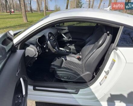 Білий Ауді TT, об'ємом двигуна 1.98 л та пробігом 119 тис. км за 26500 $, фото 56 на Automoto.ua