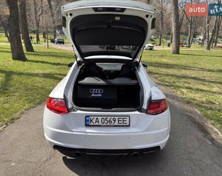 Білий Ауді TT, об'ємом двигуна 1.98 л та пробігом 119 тис. км за 26500 $, фото 18 на Automoto.ua