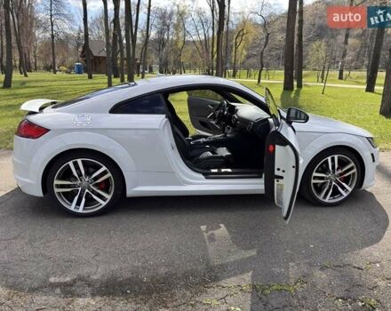 Білий Ауді TT, об'ємом двигуна 1.98 л та пробігом 119 тис. км за 26500 $, фото 24 на Automoto.ua