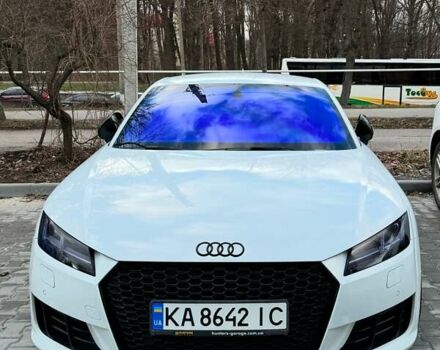 Белый Ауди ТТ, объемом двигателя 2 л и пробегом 107 тыс. км за 25000 $, фото 4 на Automoto.ua