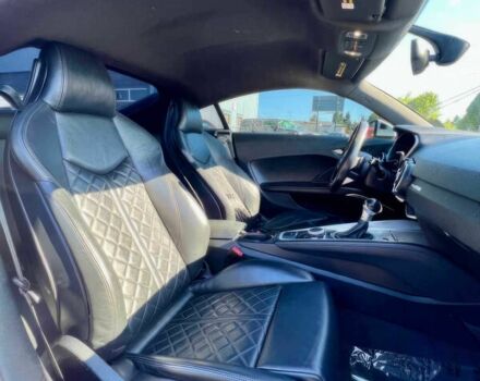Белый Ауди ТТ, объемом двигателя 2 л и пробегом 76 тыс. км за 10900 $, фото 7 на Automoto.ua