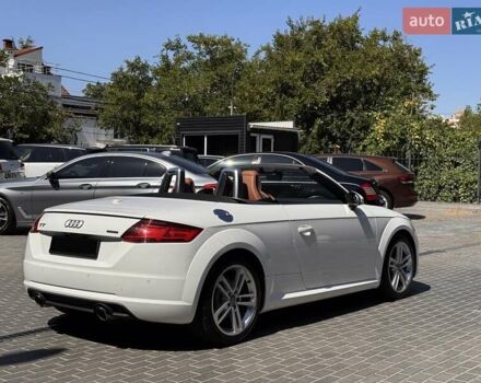 Білий Ауді TT, об'ємом двигуна 1.98 л та пробігом 71 тис. км за 25900 $, фото 6 на Automoto.ua