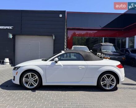 Білий Ауді TT, об'ємом двигуна 1.98 л та пробігом 71 тис. км за 25900 $, фото 11 на Automoto.ua