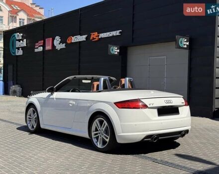 Білий Ауді TT, об'ємом двигуна 1.98 л та пробігом 71 тис. км за 25900 $, фото 4 на Automoto.ua