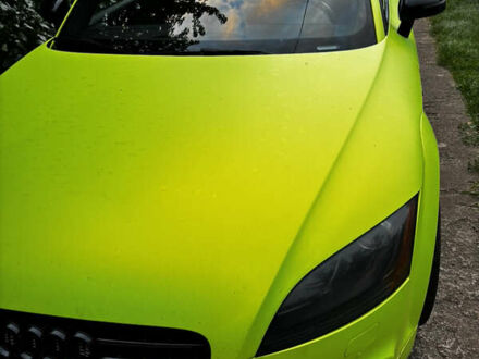 Белый Ауди ТТ, объемом двигателя 1.98 л и пробегом 220 тыс. км за 12500 $, фото 1 на Automoto.ua