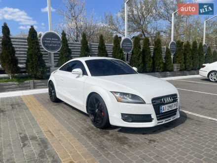 Ауді TT 2011 у Харкові на Automoto.ua Білий Ауді TT, об'ємом двигуна 1.98 л та пробігом 143 тис. км за 17800 $, фото 1 на Automoto.ua