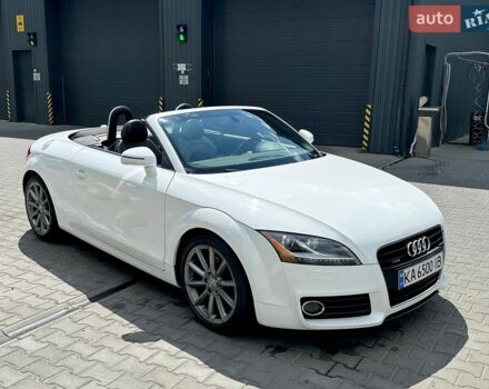 Білий Ауді TT, об'ємом двигуна 1.98 л та пробігом 153 тис. км за 13000 $, фото 1 на Automoto.ua
