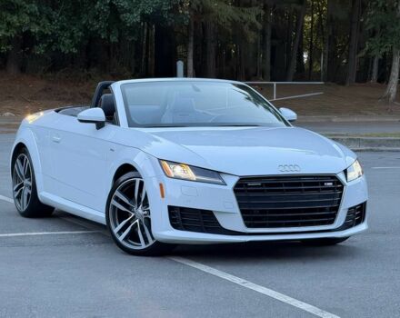 Білий Ауді TT, об'ємом двигуна 2 л та пробігом 74 тис. км за 10000 $, фото 1 на Automoto.ua