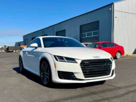 Белый Ауди ТТ, объемом двигателя 2 л и пробегом 76 тыс. км за 10900 $, фото 1 на Automoto.ua