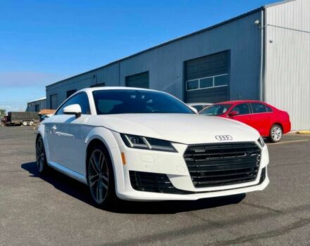 Белый Ауди ТТ, объемом двигателя 2 л и пробегом 76 тыс. км за 10900 $, фото 1 на Automoto.ua