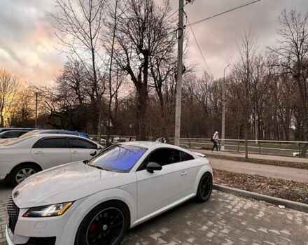 Білий Ауді TT, об'ємом двигуна 2 л та пробігом 107 тис. км за 25000 $, фото 1 на Automoto.ua