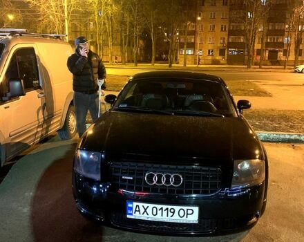 Черный Ауди ТТ, объемом двигателя 1.8 л и пробегом 260 тыс. км за 6500 $, фото 5 на Automoto.ua