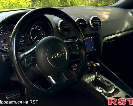 Черный Ауди ТТ, объемом двигателя 2 л и пробегом 125 тыс. км за 19999 $, фото 6 на Automoto.ua