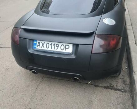 Черный Ауди ТТ, объемом двигателя 1.8 л и пробегом 283 тыс. км за 5700 $, фото 2 на Automoto.ua