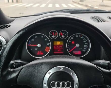 Черный Ауди ТТ, объемом двигателя 1.8 л и пробегом 283 тыс. км за 5700 $, фото 7 на Automoto.ua