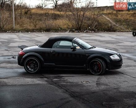 Черный Ауди ТТ, объемом двигателя 1.8 л и пробегом 262 тыс. км за 8000 $, фото 5 на Automoto.ua