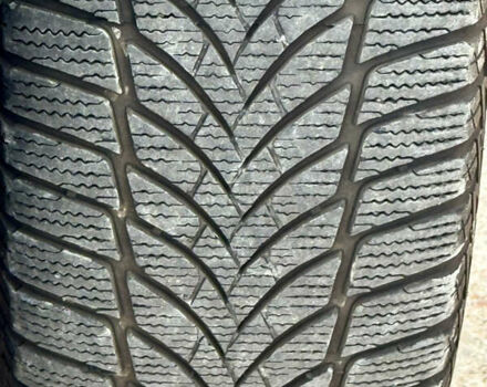 Ауди ТТ 2006 в Киеве на Automoto.ua Черный Ауди ТТ, объемом двигателя 1.98 л и пробегом 178 тыс. км за 9900 $, фото 53 на Automoto.ua