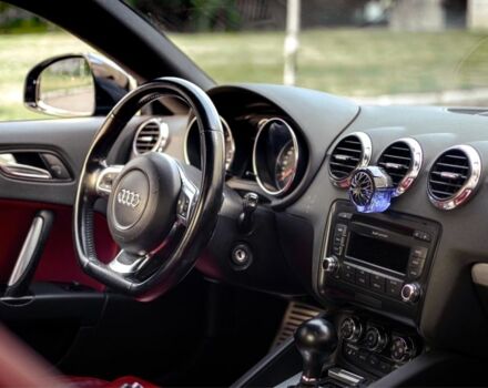 Черный Ауди ТТ, объемом двигателя 2 л и пробегом 180 тыс. км за 10500 $, фото 7 на Automoto.ua