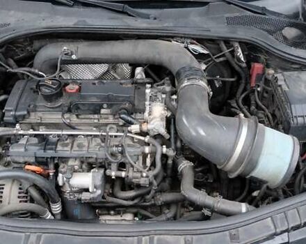 Черный Ауди ТТ, объемом двигателя 1.98 л и пробегом 121 тыс. км за 11999 $, фото 5 на Automoto.ua