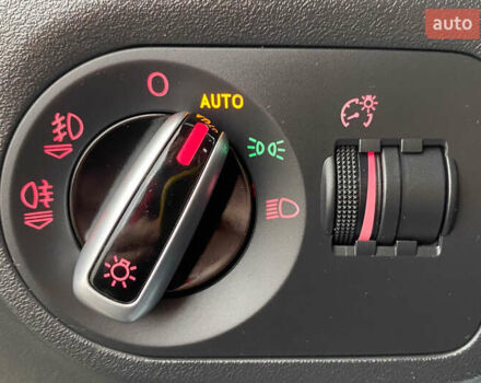 Черный Ауди ТТ, объемом двигателя 1.98 л и пробегом 90 тыс. км за 15250 $, фото 12 на Automoto.ua