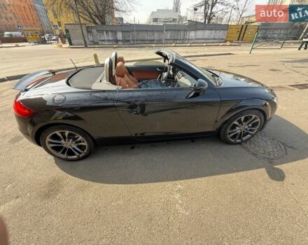 Черный Ауди ТТ, объемом двигателя 1.98 л и пробегом 110 тыс. км за 14000 $, фото 1 на Automoto.ua