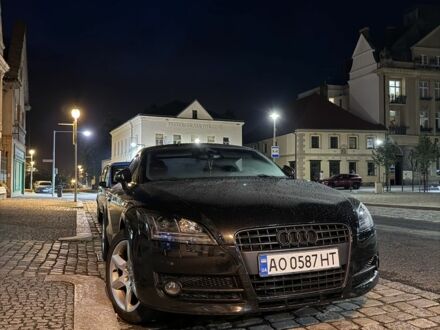 Ауді TT 2013 у Хусте на Automoto.ua Чорний Ауді TT, об'ємом двигуна 2 л та пробігом 153 тис. км за 18999 $, фото 1 на Automoto.ua