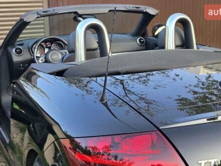 Черный Ауди ТТ, объемом двигателя 1.98 л и пробегом 72 тыс. км за 18000 $, фото 1 на Automoto.ua