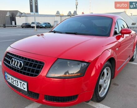Червоний Ауді TT, об'ємом двигуна 1.8 л та пробігом 205 тис. км за 9000 $, фото 1 на Automoto.ua