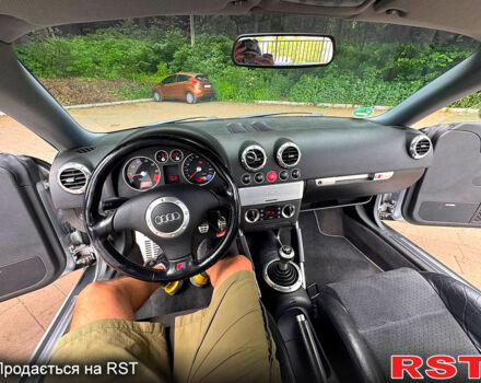 Сірий Ауді TT, об'ємом двигуна 1.8 л та пробігом 265 тис. км за 6999 $, фото 7 на Automoto.ua