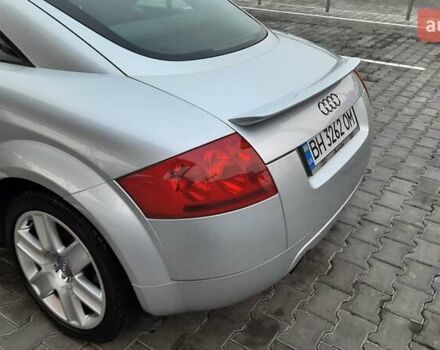 Серый Ауди ТТ, объемом двигателя 1.8 л и пробегом 220 тыс. км за 8000 $, фото 21 на Automoto.ua