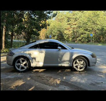 Серый Ауди ТТ, объемом двигателя 1.78 л и пробегом 230 тыс. км за 5999 $, фото 5 на Automoto.ua