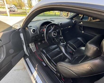 Сірий Ауді TT, об'ємом двигуна 1.8 л та пробігом 207 тис. км за 6000 $, фото 5 на Automoto.ua