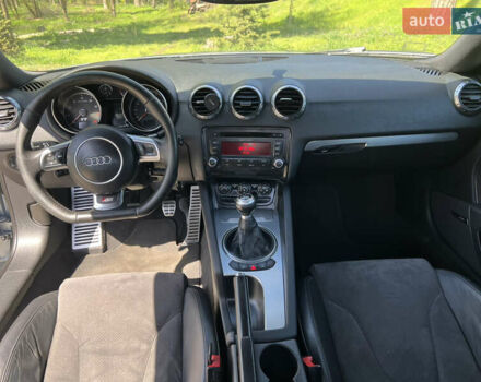 Сірий Ауді TT, об'ємом двигуна 2 л та пробігом 172 тис. км за 10100 $, фото 18 на Automoto.ua