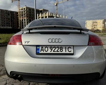 Сірий Ауді TT, об'ємом двигуна 2 л та пробігом 300 тис. км за 10500 $, фото 2 на Automoto.ua