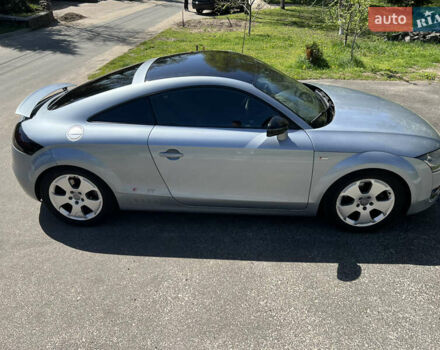 Сірий Ауді TT, об'ємом двигуна 2 л та пробігом 172 тис. км за 10100 $, фото 4 на Automoto.ua
