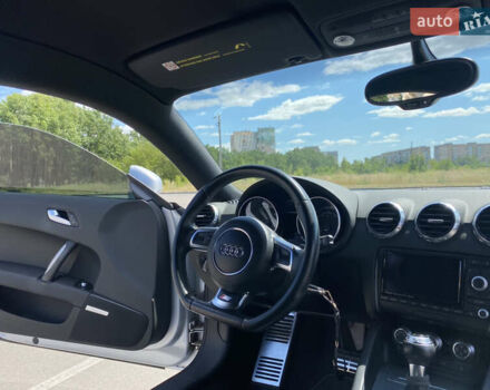 Сірий Ауді TT, об'ємом двигуна 2 л та пробігом 150 тис. км за 16000 $, фото 8 на Automoto.ua