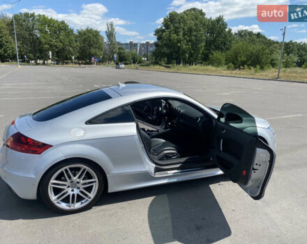 Сірий Ауді TT, об'ємом двигуна 2 л та пробігом 150 тис. км за 16000 $, фото 7 на Automoto.ua