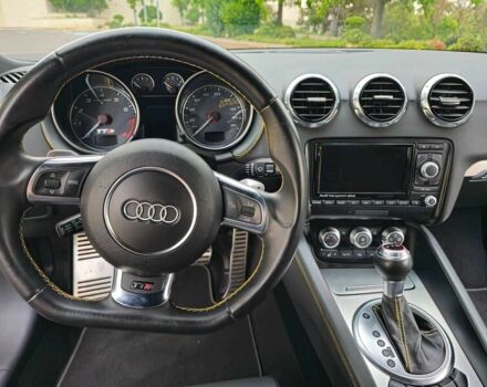 Сірий Ауді TT, об'ємом двигуна 2 л та пробігом 71 тис. км за 5400 $, фото 11 на Automoto.ua