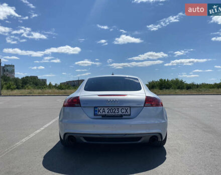 Сірий Ауді TT, об'ємом двигуна 2 л та пробігом 150 тис. км за 16000 $, фото 4 на Automoto.ua