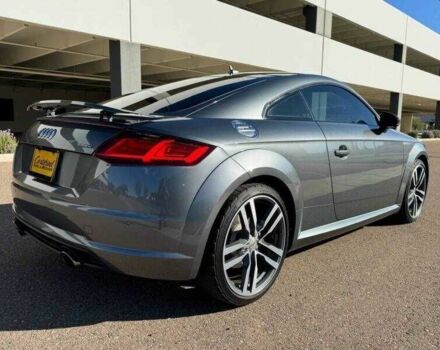 Серый Ауди ТТ, объемом двигателя 2 л и пробегом 41 тыс. км за 7200 $, фото 3 на Automoto.ua