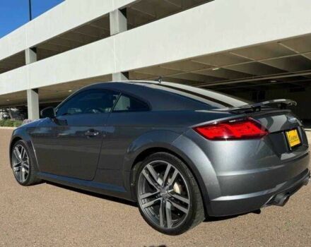 Серый Ауди ТТ, объемом двигателя 2 л и пробегом 41 тыс. км за 7200 $, фото 2 на Automoto.ua