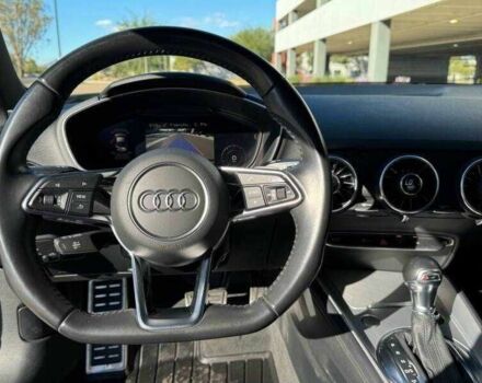 Серый Ауди ТТ, объемом двигателя 2 л и пробегом 41 тыс. км за 7200 $, фото 8 на Automoto.ua