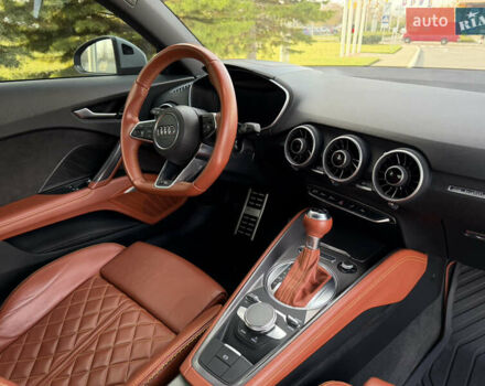 Серый Ауди ТТ, объемом двигателя 2 л и пробегом 46 тыс. км за 36500 $, фото 12 на Automoto.ua