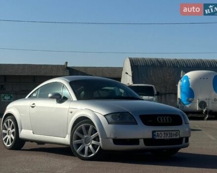 Серый Ауди ТТ, объемом двигателя 1.8 л и пробегом 380 тыс. км за 8500 $, фото 1 на Automoto.ua
