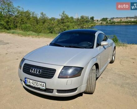 Сірий Ауді TT, об'ємом двигуна 1.8 л та пробігом 200 тис. км за 5400 $, фото 1 на Automoto.ua