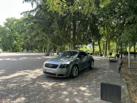 Серый Ауди ТТ, объемом двигателя 1.8 л и пробегом 280 тыс. км за 2999 $, фото 1 на Automoto.ua