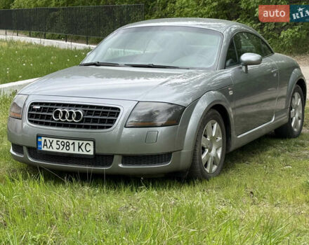 Сірий Ауді TT, об'ємом двигуна 1.78 л та пробігом 261 тис. км за 7500 $, фото 1 на Automoto.ua