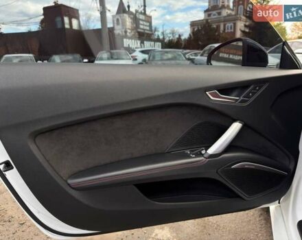 Білий Ауді TTS, об'ємом двигуна 1.98 л та пробігом 100 тис. км за 26500 $, фото 35 на Automoto.ua