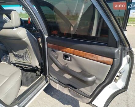 Белый Ауди В8, объемом двигателя 3.6 л и пробегом 150 тыс. км за 11111 $, фото 16 на Automoto.ua